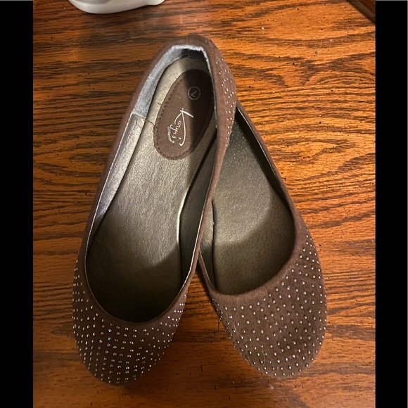 Shoes - Karyn’s brown studded flats
